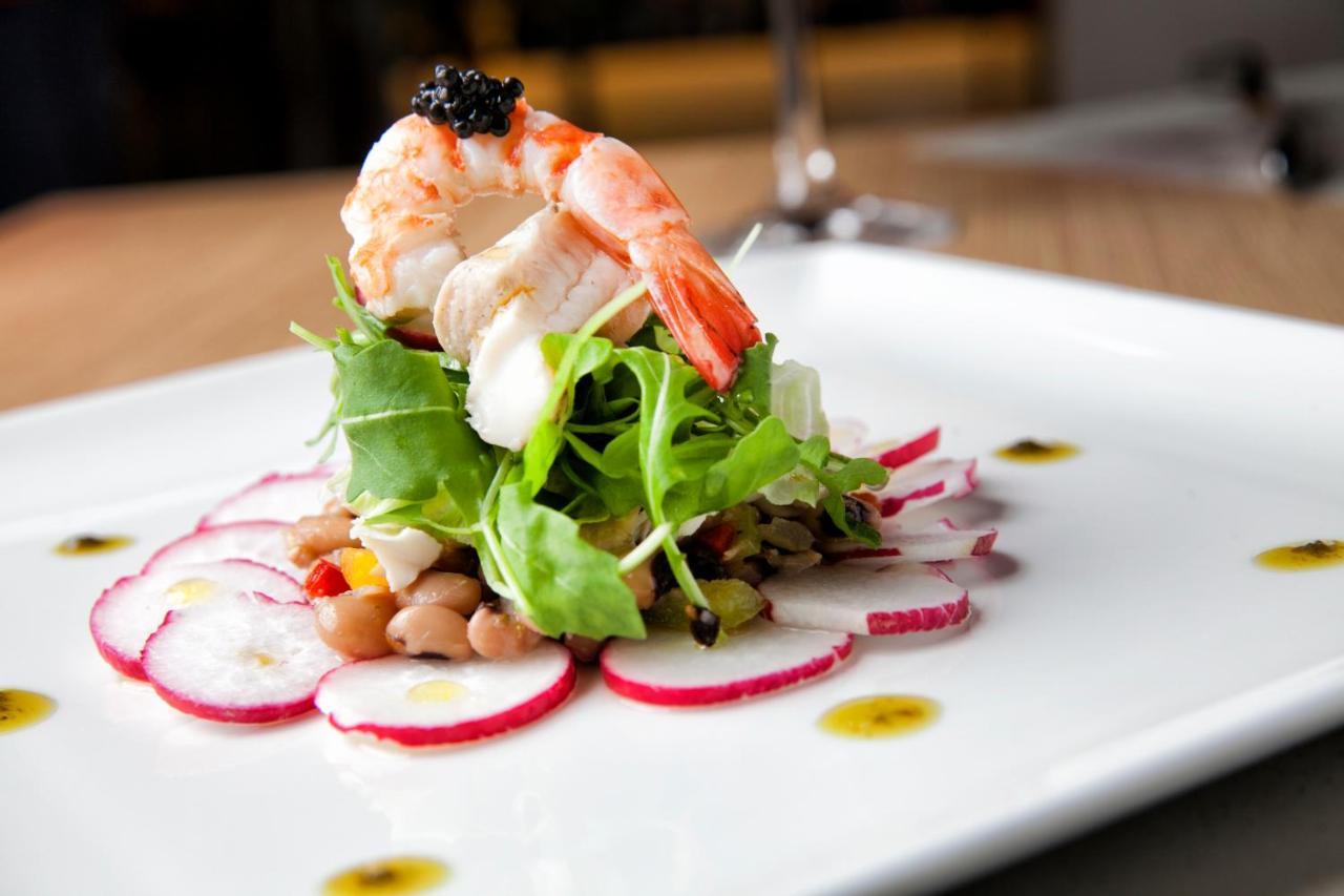 فندق إكسلسيور سالونيك المظهر الخارجي الصورة A salad with shrimp