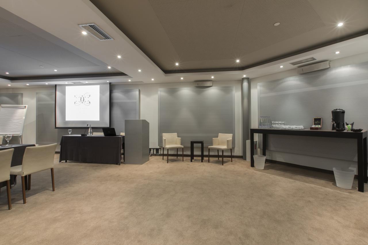 فندق إكسلسيور سالونيك المظهر الخارجي الصورة Interior of a bank